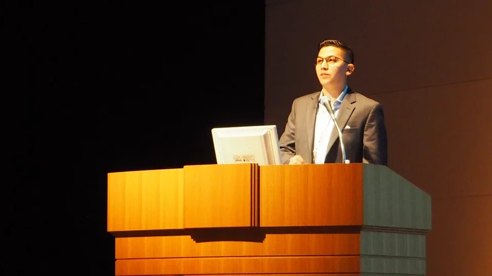 Chris presents his work on the functional impact of human-specific sites  in the Natural Selection and Human Phenotypes session at ASHG 2018!