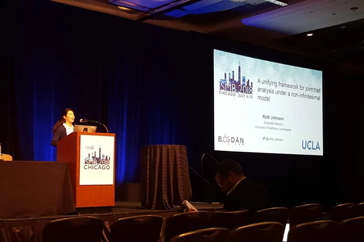 Ruthie gives a talk on the UNITY framework at the Intelligent Systems for Molecular Biology annual conference in Chicago!